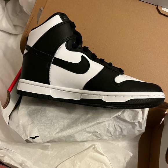 Panda Dunks - Picture 3 of 4